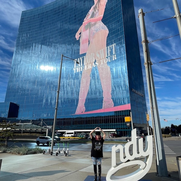 Full Gradient Rhinestone Scatter Iron-on – 11.87