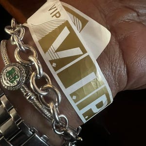 Satara added a photo of their purchase