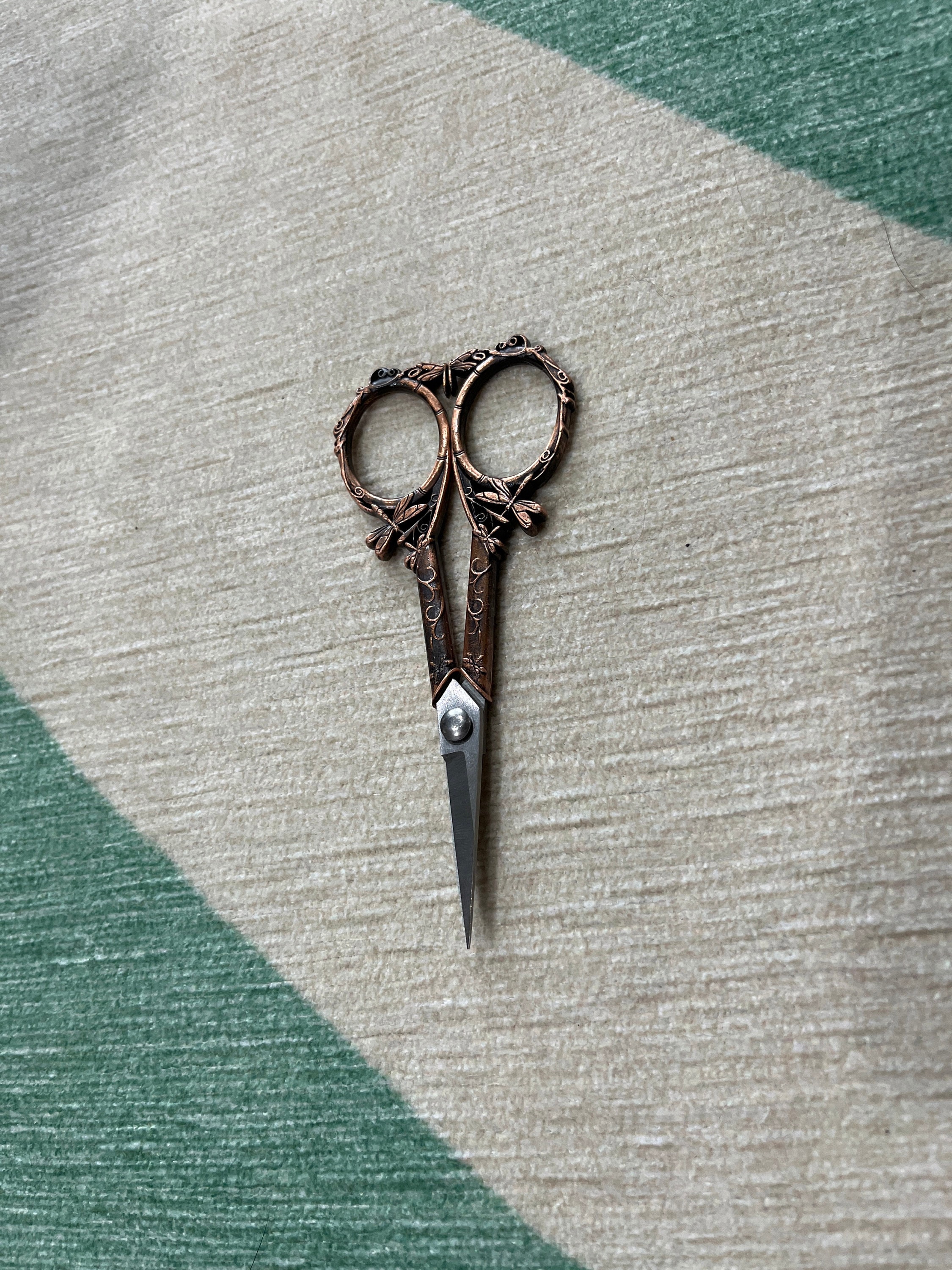 Dragonfly Embroidery Scissors • Unique Garden Theme Quilting Scissors in Vintage Copper or Silver Finish • Quilting Gift or Embroidery Gift
