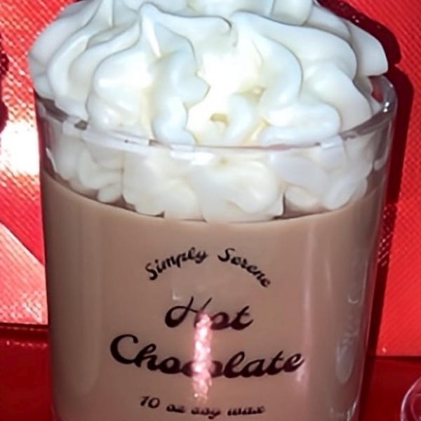 Nicole Miller 14.5 oz Soy Wax Blend 3 Wick Candle - Champagne Roses main image 0