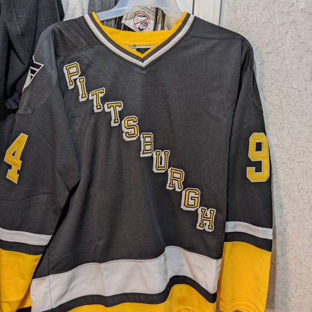 Penguins go full “Snoop Dogg” with new alternate jersey - PensBurgh