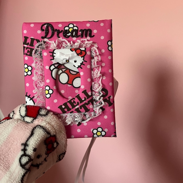 Custom Hello Kitty Photo Album: Handmade Keepsake, Holds 100 4x6