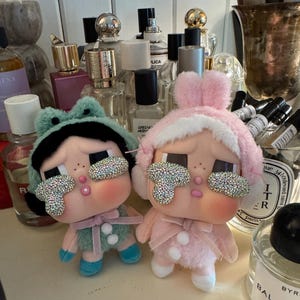 crybaby チャーム Bedazzled Authentic CRYBABY Crying Again Bag Charm, Keychain