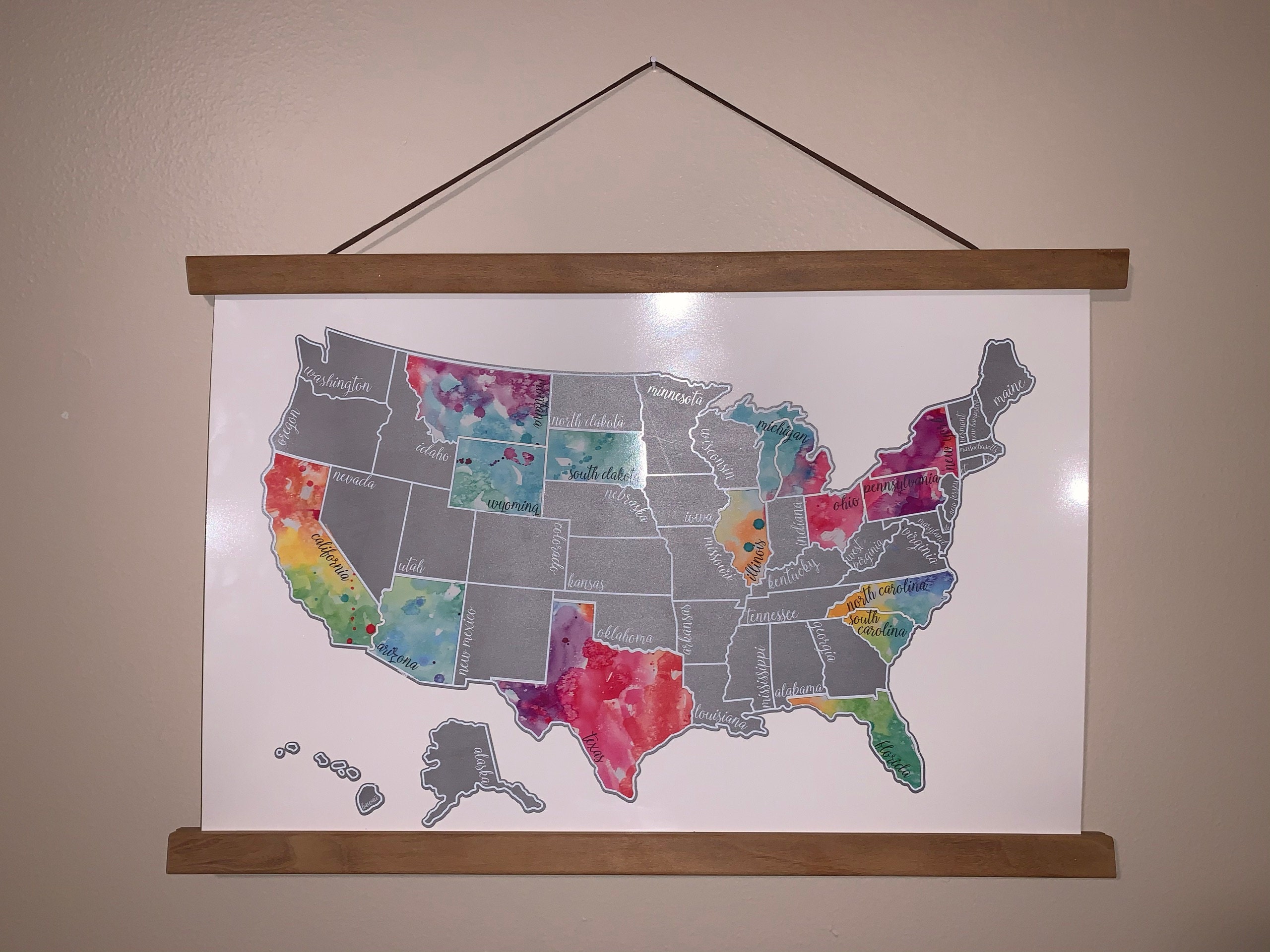 USA Scratch Off Map - Business Gift for Clients - Gift for Travel Lovers - House Warming Gift - Retirement Gift - Corporate Gift Ideas