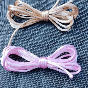 CAMAL 2mm Fil Nylon pour Bracelet, 100m Fil Bracelet Cordon Satin Cordon Bracelet Coulissant Coloré Cordon Collier pour Pendentif, Perles, Creation Bijoux, DIY Artisanat (Blanc