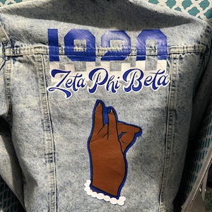 Shaquita added a photo of their purchase