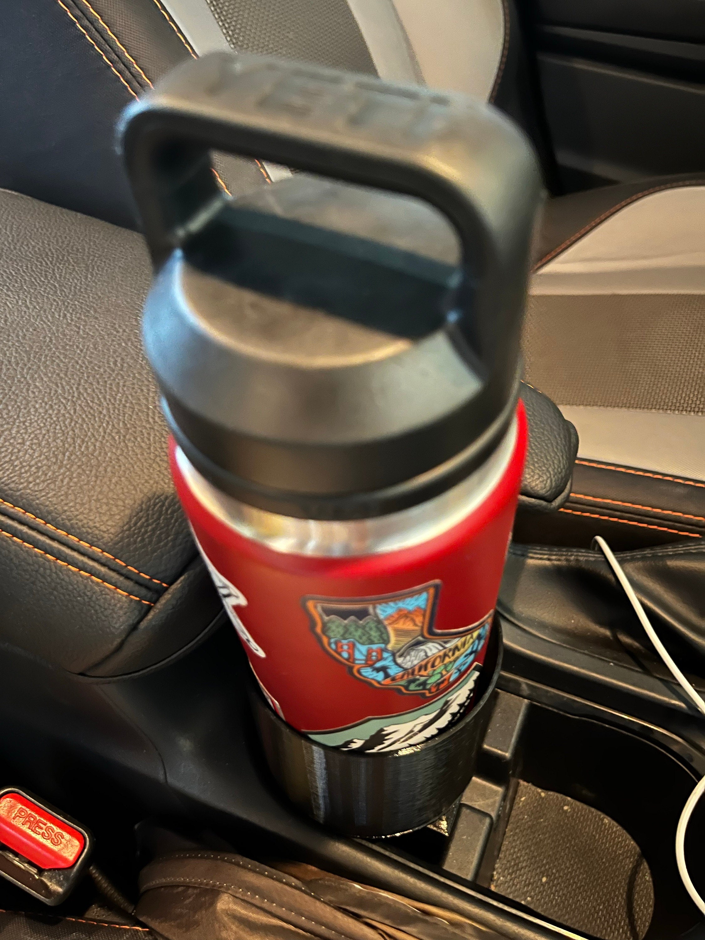 Subaru Crosstrek / Impreza Custom Cup Holder Einsatzadapter für 32oz Wasserflasche, Autozubehör