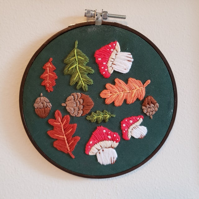 Free Hand Embroidery Designs for Autumn – a Small Collection –
