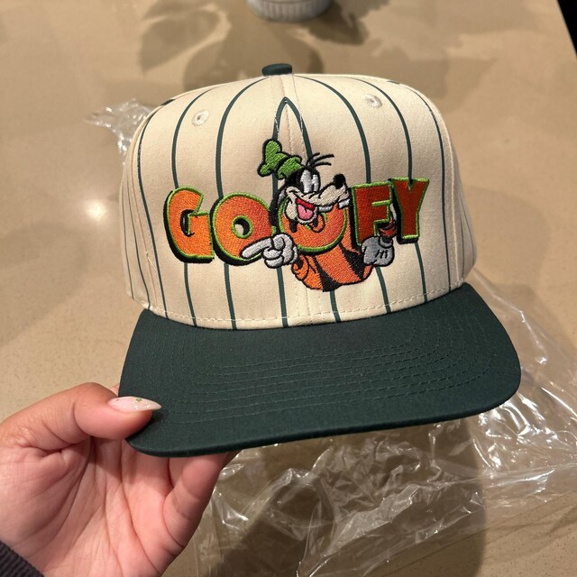 Disney Vintage Goofy Hat - Etsy