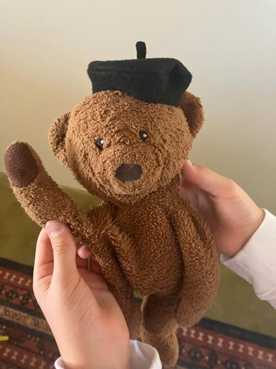 Customer photo of a pet with the Beret Personalized for small pet Raspberry