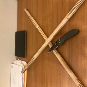 Set of 2 pars Escrma Stcks Kal Arns Mult Node Rattan Burnt wth