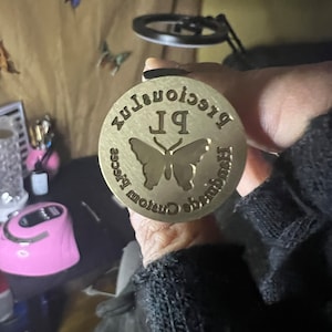 Inaktives Konto hat ein Foto des gekauften Artikels hinzugefügt