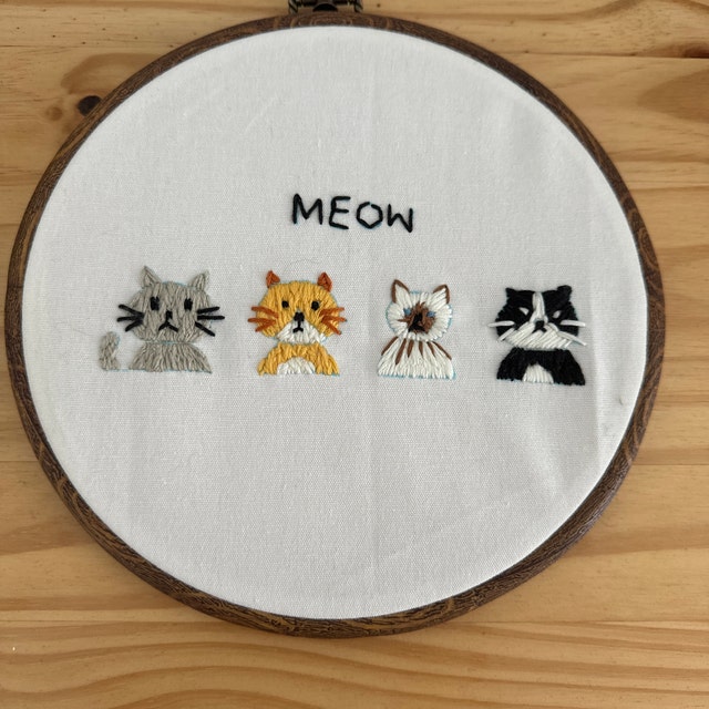 猫(ねこ)壁掛け刺繍シルク芸術作品アート　この絵は緻密な模様と上品な柄です。 iap_640x640.