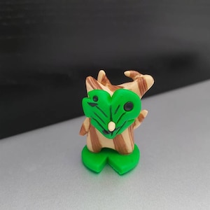 ゼルダの伝説 コログ 木彫り人形セット Amazon.co.jp: コログファミリー 木製 コログ/コロク像 ゼルダ