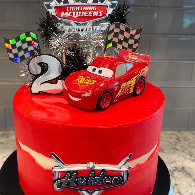 ライトニング・マックィーン カーズ ケーキトッパー：パーソナライズ