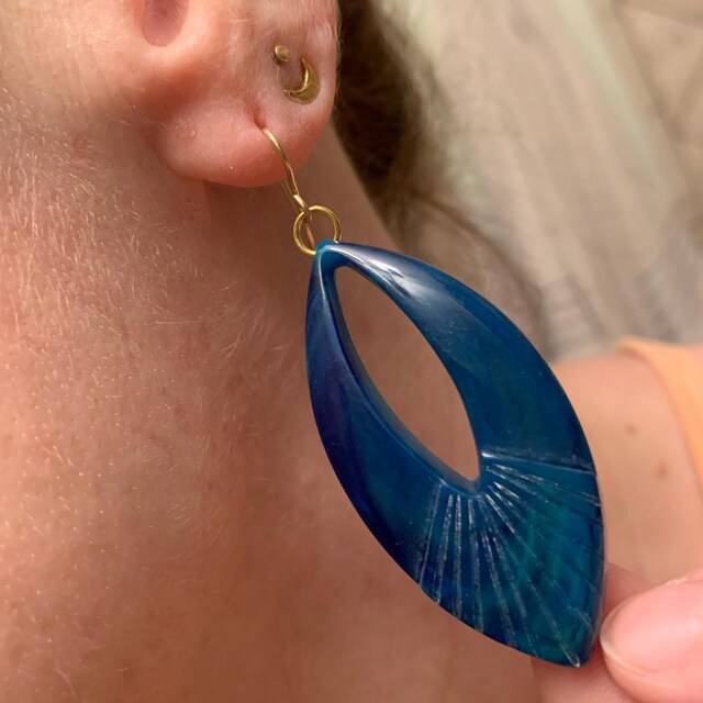 Paparazzi “Pool Hopper” Green Faux Marble Acrylic Earrings Paparazzi “Pool Hopper” Green Faux Marble Acrylic Earrings