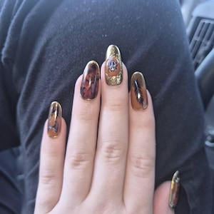 Jaclyn added a photo of their purchase