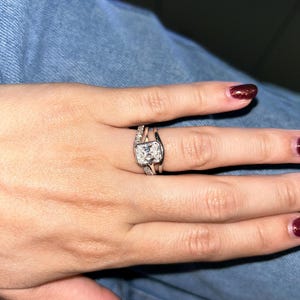 JESSICA added a photo of their purchase