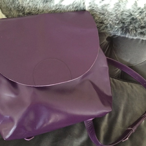 Schenea Black Heart Bag