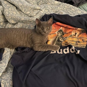 GRETCHEN added a photo of their purchase