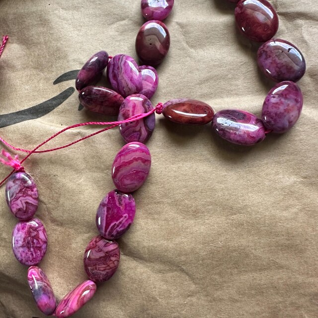 High Quality Dyed Hot Pink Crazy Lace Agate Natural Stone in