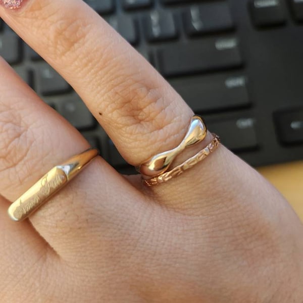 18ct Yellow Gold Open Wave Curlicue Ring main image 0