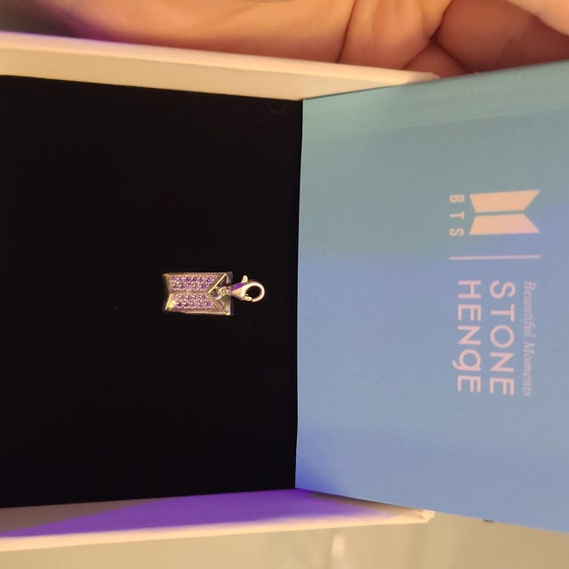 BTS STONEHENgE ストーンヘンジ BTS LOGO CHARM チャーム 公式