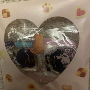 Aaren added a photo of their purchase