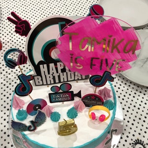 Inspired by Los Angeles Lakers NBA Team Cake Topper Personalised Cake ...