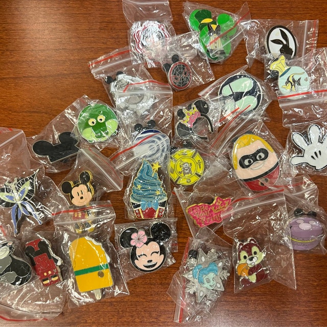 New Disney Trading Pins + FREE Mickey or Minnie Lanyard 50 - 100 - 150 -  200 - 250 all unique