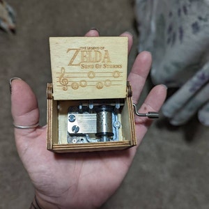 Zelda music box + Keychain △ Ocarina of Time △ Song of Storms