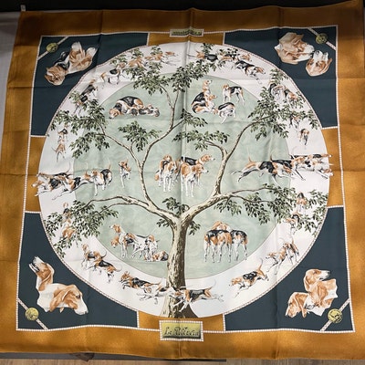 Foulard Hermès Vintage 100% Soie - Modèle Julia Abadie, Bleu Sur Fond Ivoire, TBEG