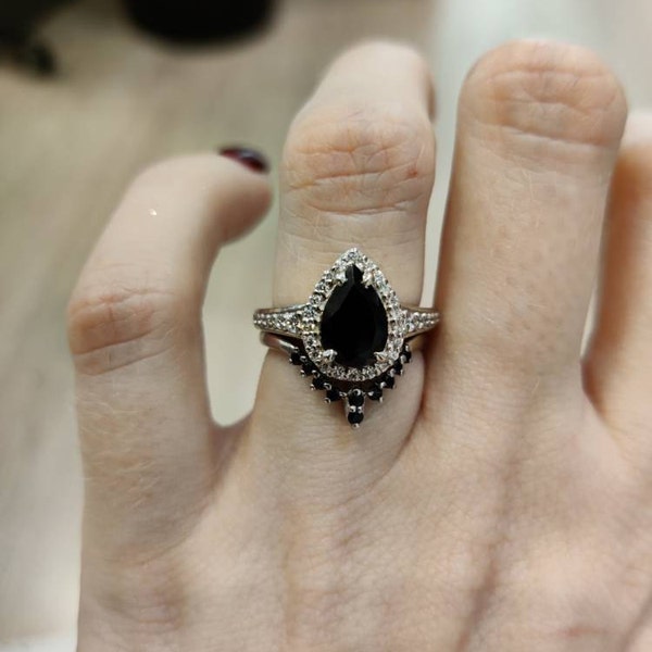 Genuine Black Onyx Teardrop Engagement Ring with Diamond