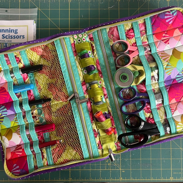 Range Backpack Bag Sewing Pattern by Noodlehead. Foldover Style ...