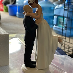 True Romance Interlocking Wedding Cake Topper - Bald Groom Wedding Cake ...