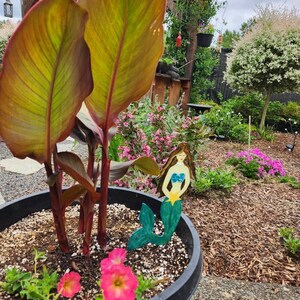 Garden Art, fused glass bird, gardener gift