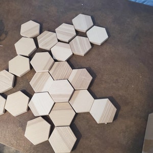 Décoration murale hexagonale en bois, sculpture géométrique, panneaux en  nid d'abeille, mosaïque unique, hexagones inachevés en MDF (10) :  : Cuisine et Maison