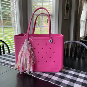 PHYLLIS added a photo of their purchase