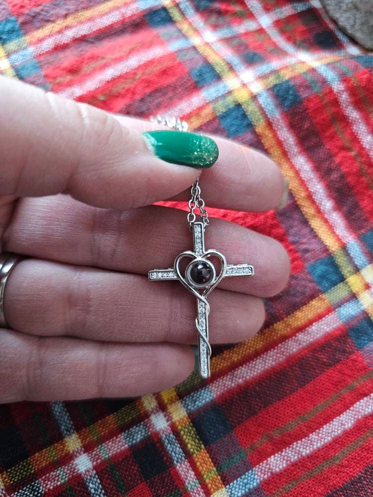 Photo Projection necklace • Personalized cross necklace • Picture necklace • Memorial necklace • Custom necklace • Photo Jewelry