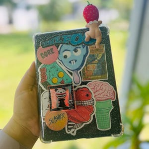 Elayna added a photo of their purchase