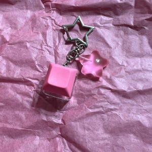 Clicky Keyboard Key Keychain with Resin Glow-in-the-Dark Star | Fidget Toy | ASMR Sound | Fidget Gifts | Stress Toys