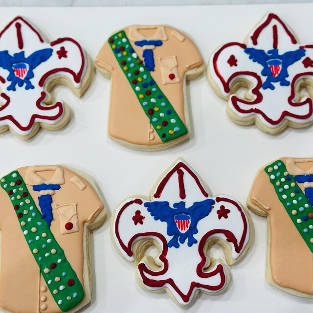 Tagliapasta Per Biscotti R&M Fleur De Lis In Acciaio Con Finitura In Poliresina, Colore Marrone, 11,4x20,3 Cm, Lavabile In Lavastoviglie E Antiruggine - 5