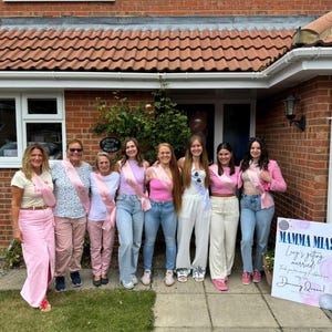 Gonfiabile Forma Scatola Regalo Con Babbo Natale Movimento Automatico - Foto 3