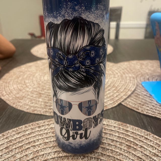 Love this cowboys skinny tumbler 30Oz