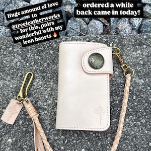ArchangelVintage added a photo of their purchase