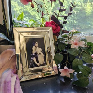 Alice added a photo of their purchase
