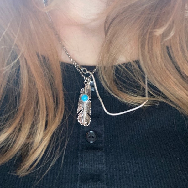 OKEYCH Fantasy Book Inspired Gift A Fan Necklace
