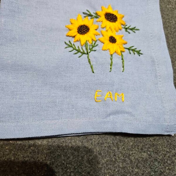 Apron with floral embroidery and lace “Spring”
