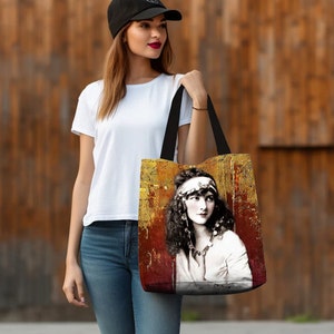 Amina added a photo of their purchase