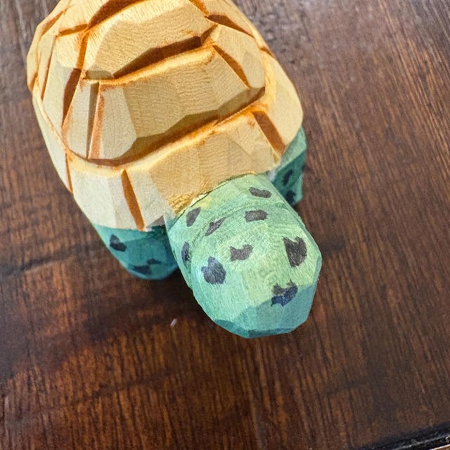 亀の木製置物｜手彫りのカメのミニチュア動物装飾 - Etsy 日本